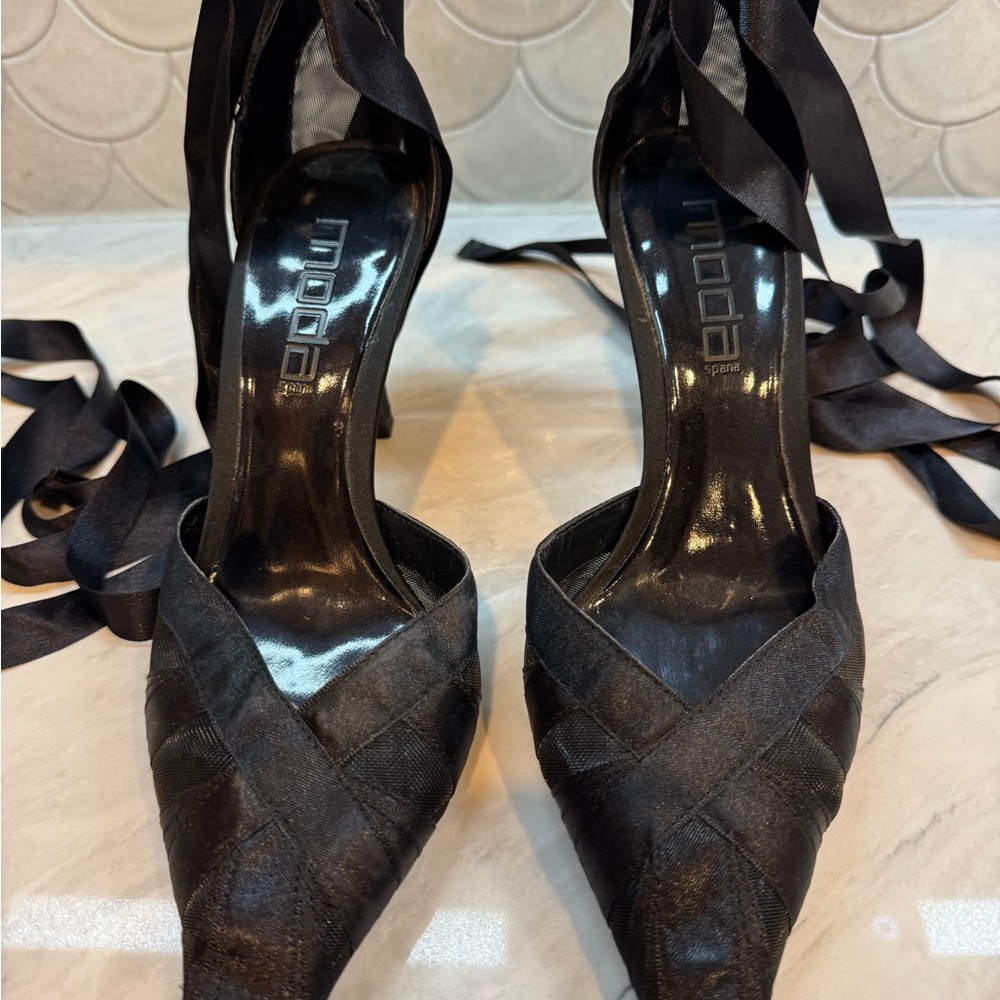 Moda Black Satin Heels